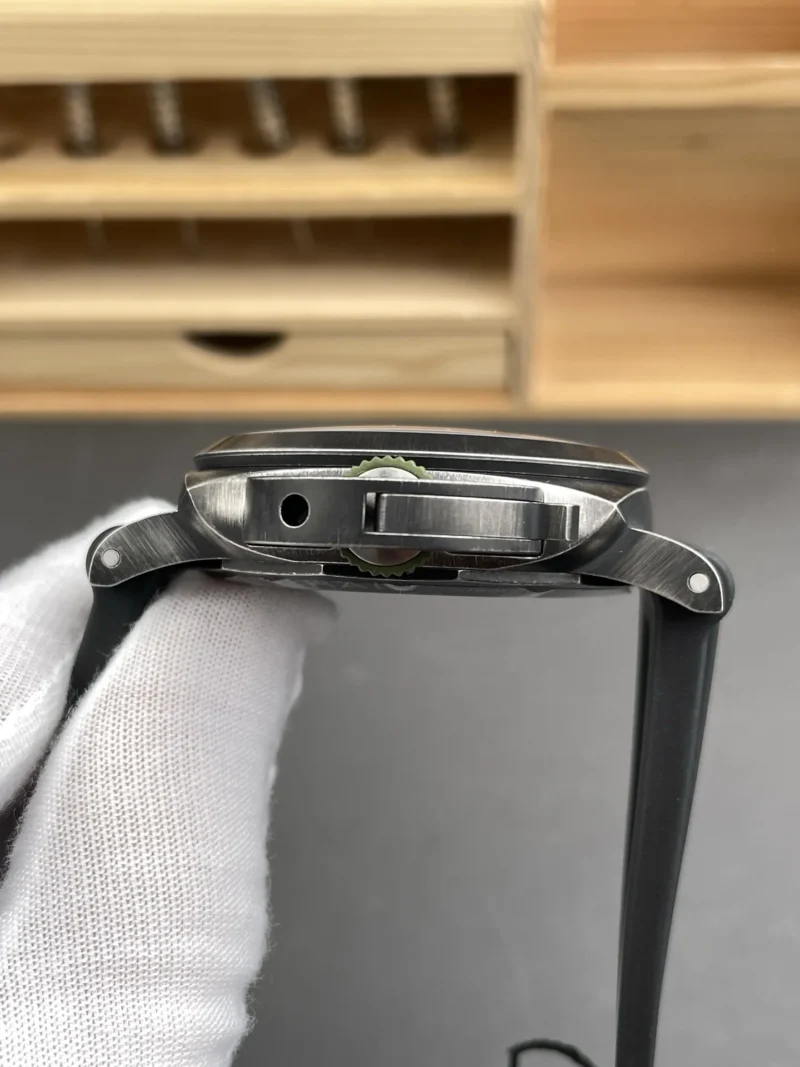 Panerai Luminor PAM1412 44mm