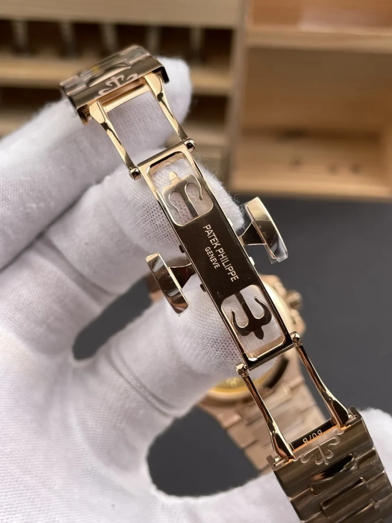 Patek Philippe Nautilus 7118 Rose Gold 35.2mm