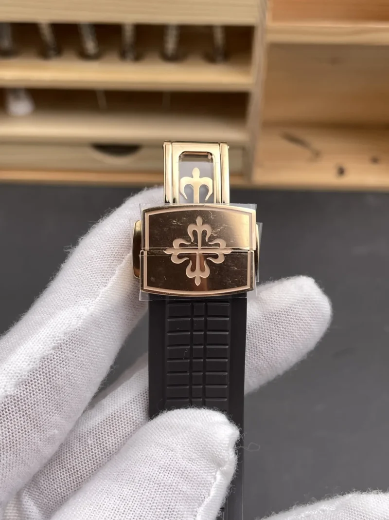 Patek Philippe Aquanaut 5167 Coffee Brown 40mm