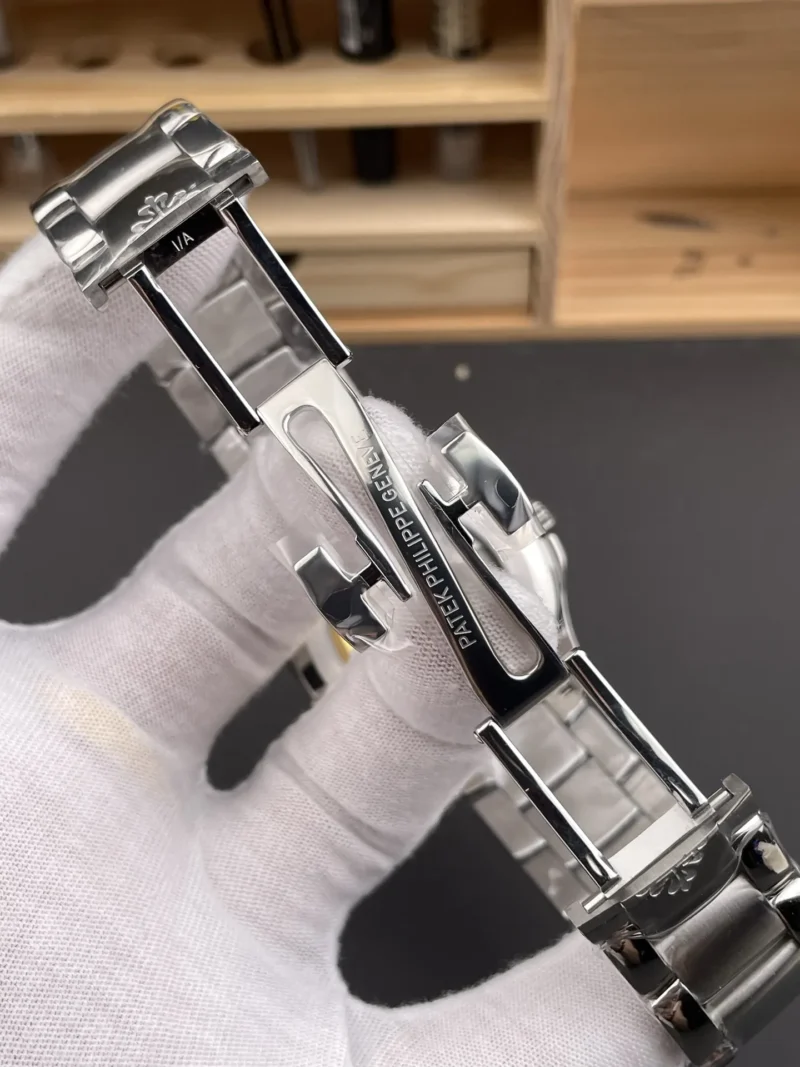 Patek Philippe Aquanaut 5167 Steel Bracelet 40mm