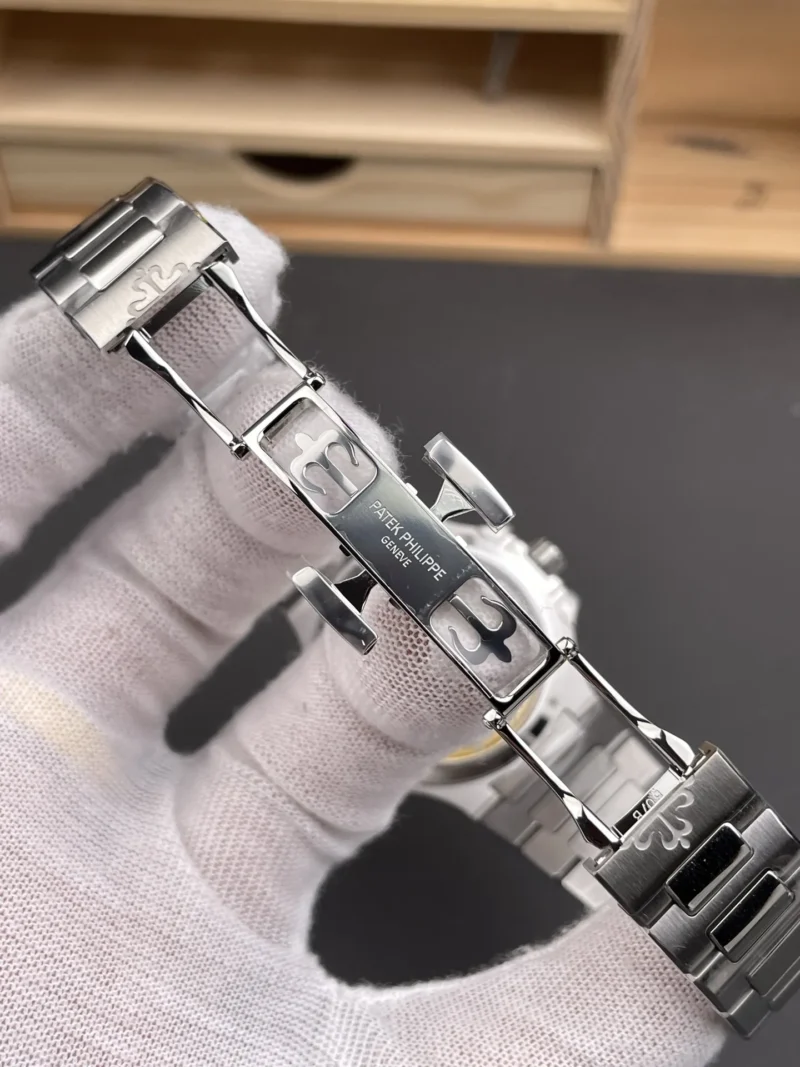 Patek Philippe Nautilus 7118 Diamond Bezel 35.2mm