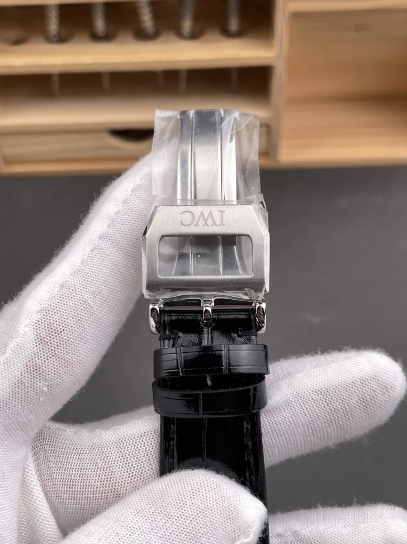 IWC Portugieser Solid Caseback 40.9mm