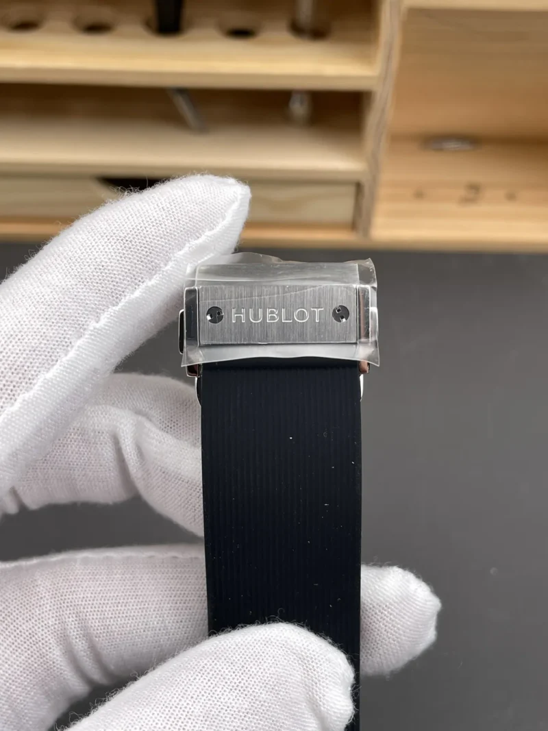 Hublot Classic Fusion Black Dial 42mm