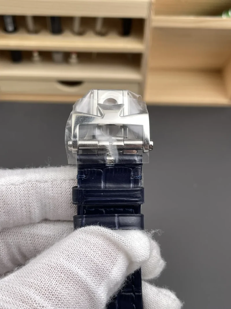 Vacheron Constantin Overseas Blue Dial 42mm