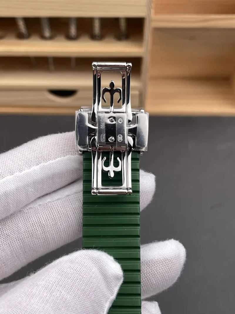 Patek Philippe Aquanaut Green Dial 39.9mm