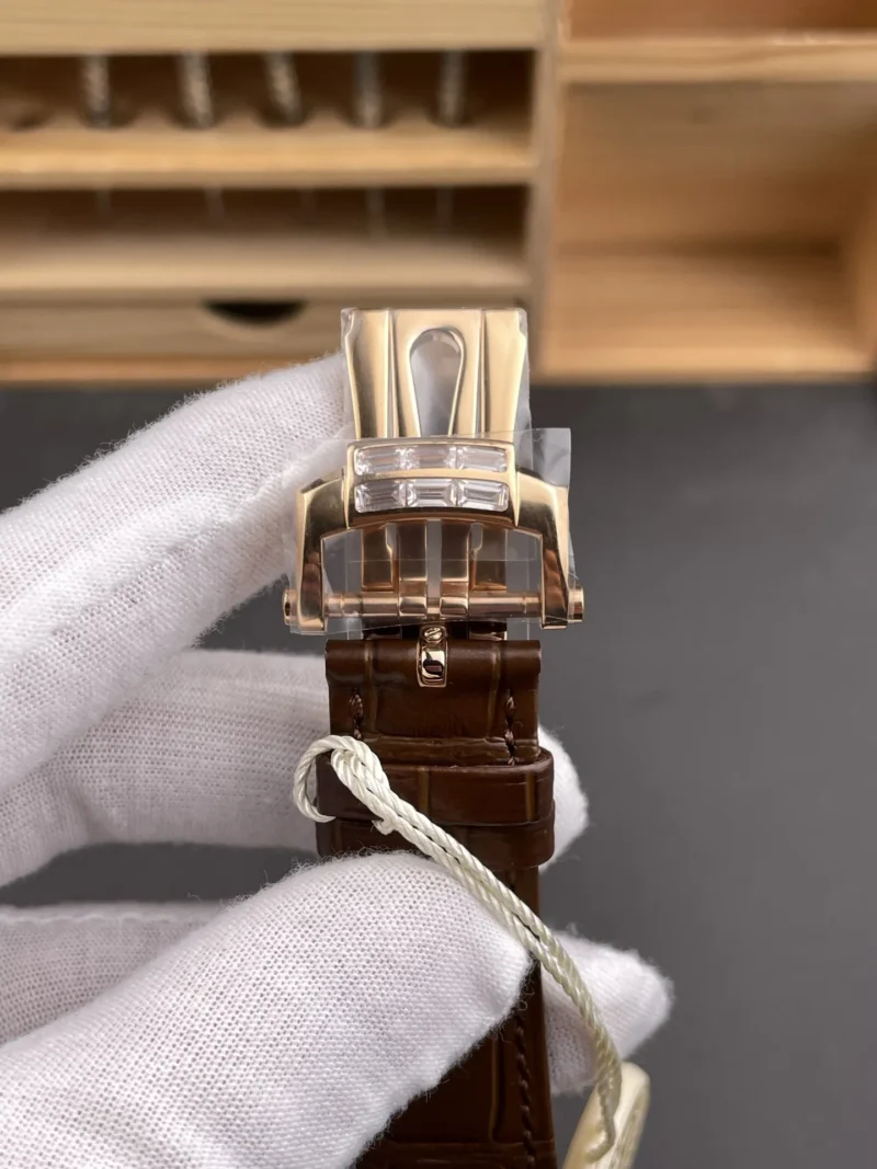 Patek Philippe Nautilus Rose Gold 40mm