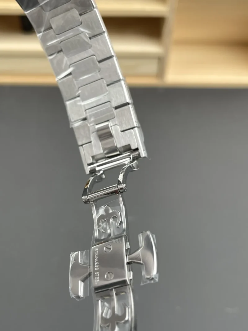 Patek Philippe Nautilus Blue Dial 40mm