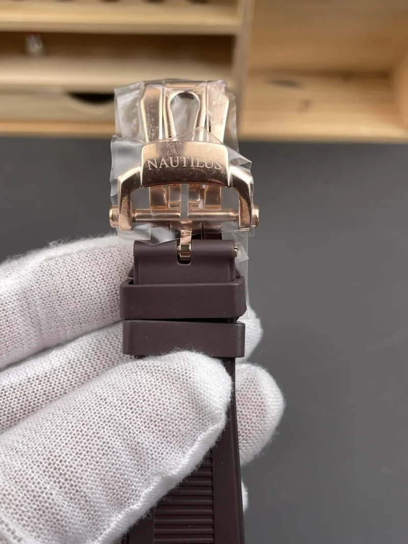 Patek Philippe Nautilus Rose Gold 40mm