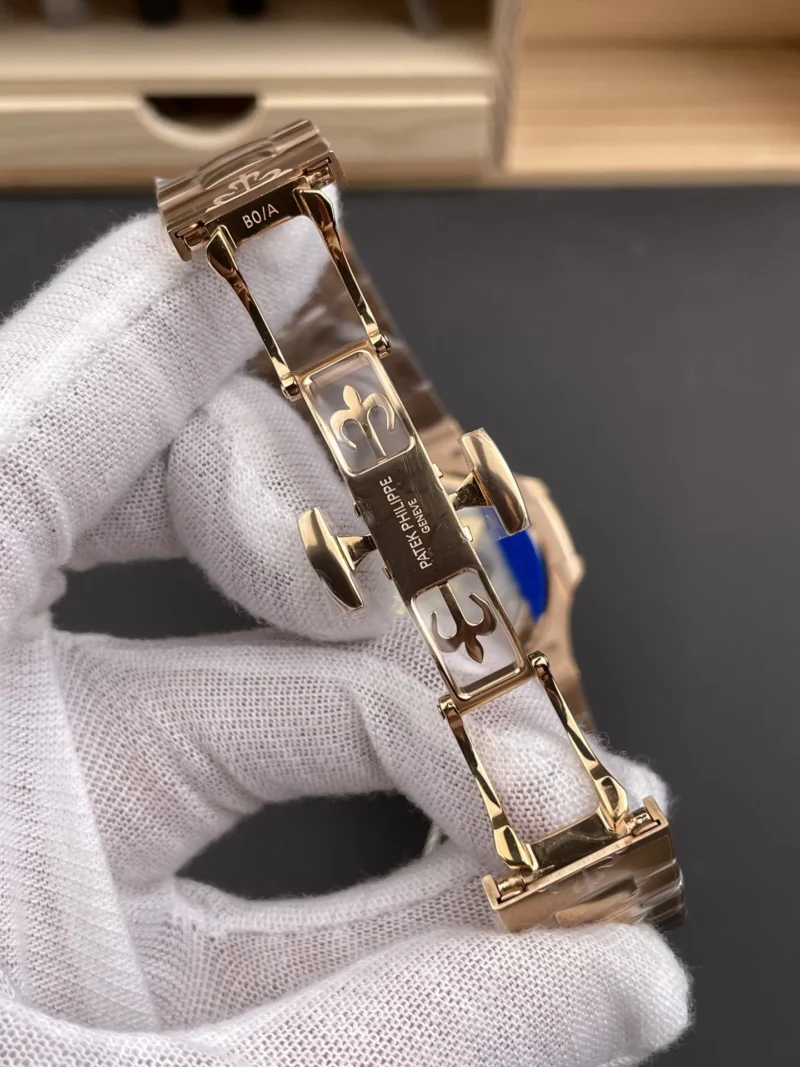 Patek Philippe Nautilus Rose Gold 40mm