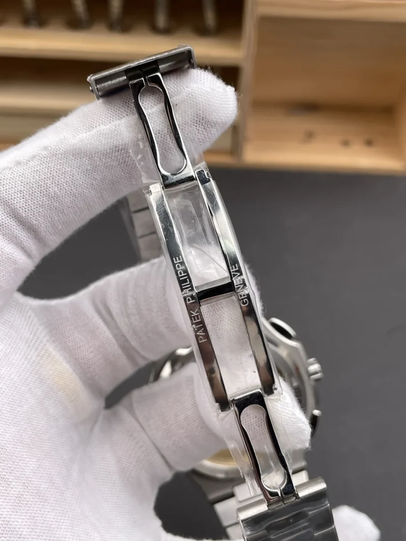 Patek Philippe Nautilus 5990 Gradient Blue 40.5mm