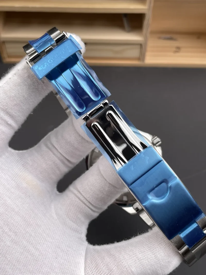 TAG Heuer Aquaracer Blue Dial 41mm