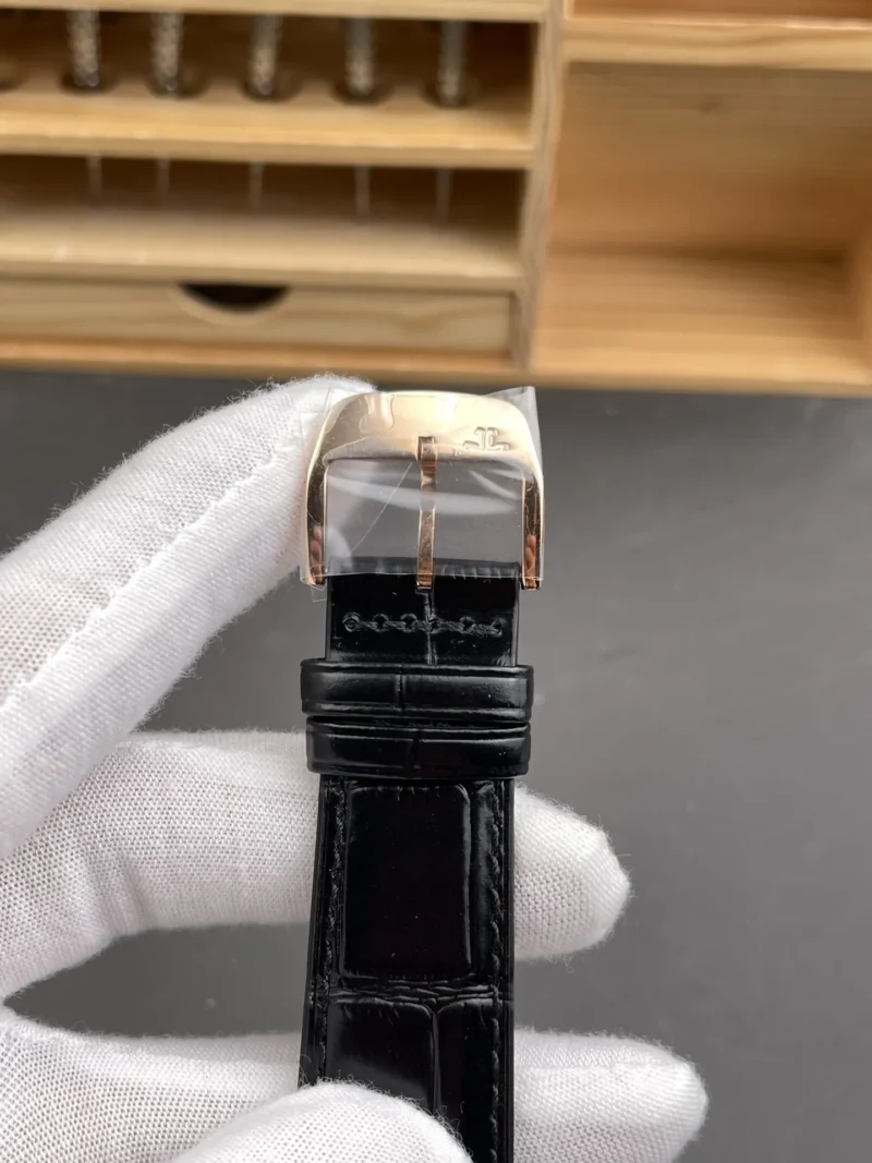 Jaeger-Le Coultre Ultra-Thin Master Rose Gold 39mm