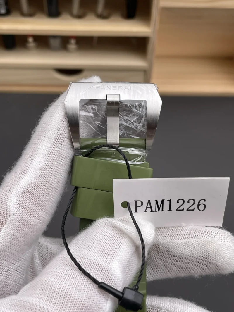 Panerai Submersible Submersible PAM1226 White Dial 44mm