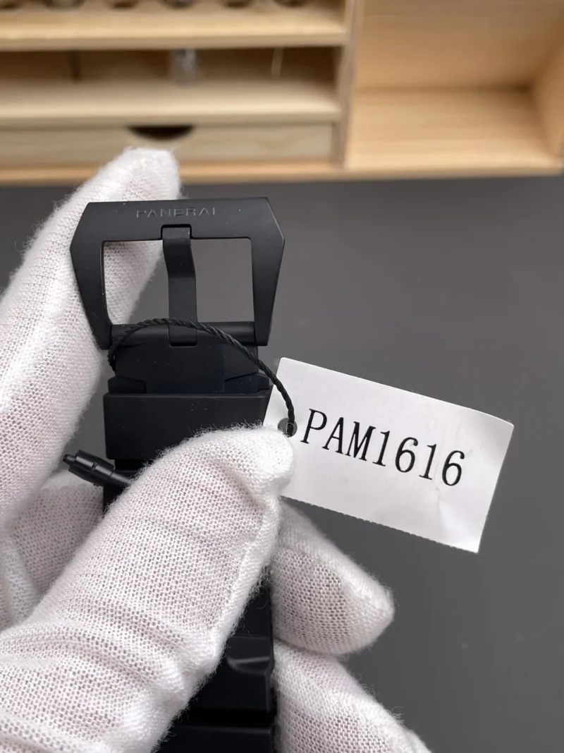 Panerai Luminor PAM1616 Carbon Fiber 47mm
