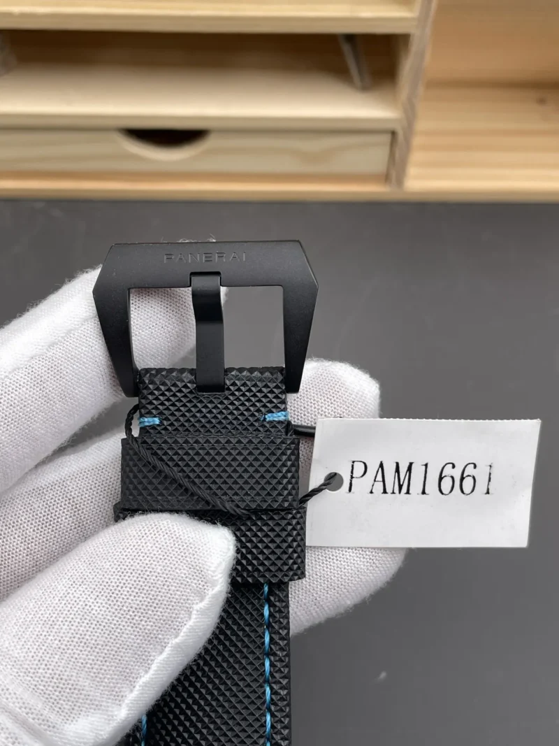Panerai Luminor PAM1661 Carbon Fiber 44mm