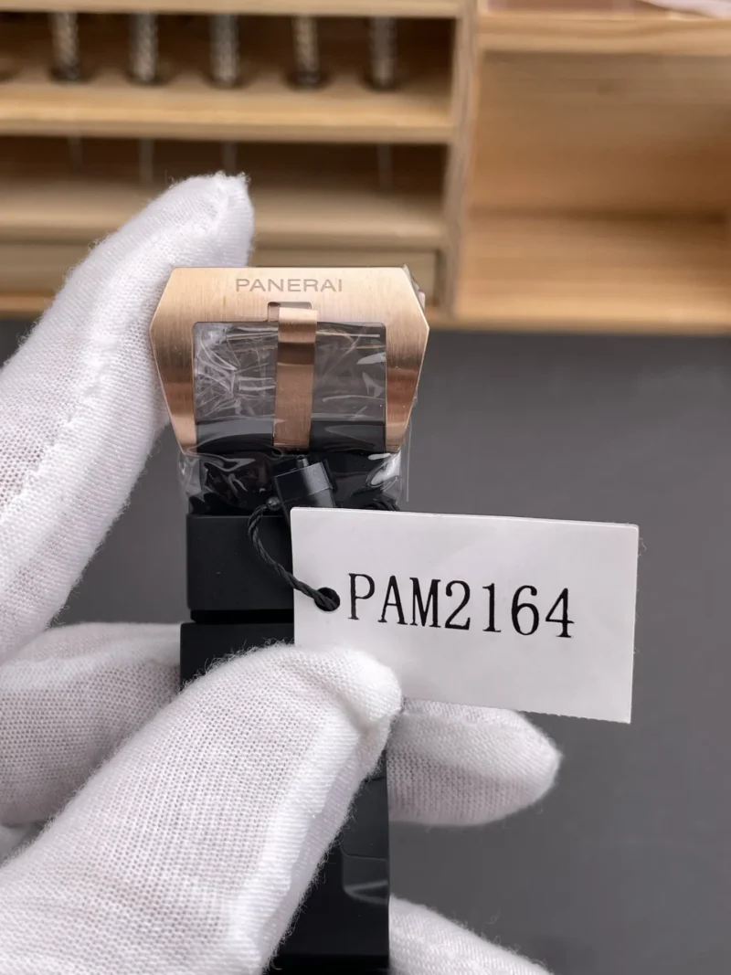 Panerai Luminor PAM2164 Rose Gold 42mm