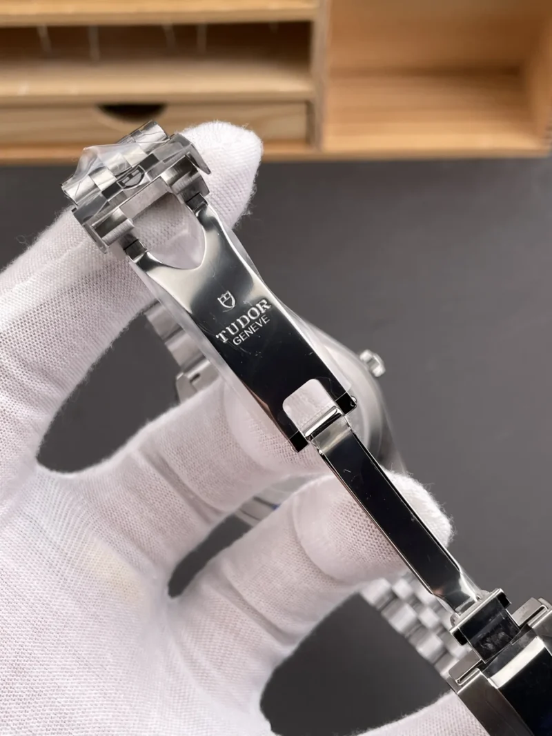 Tudor Black Bay M7939 39mm