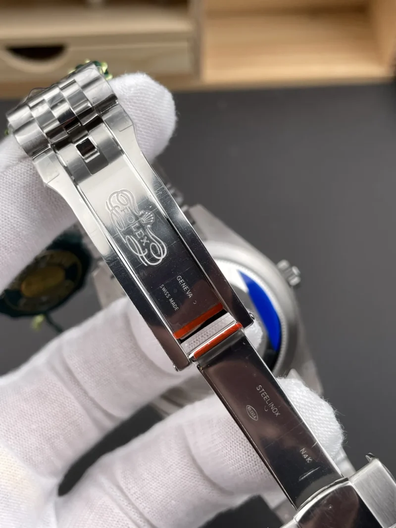 Rolex Sky-Dweller Green 42mm