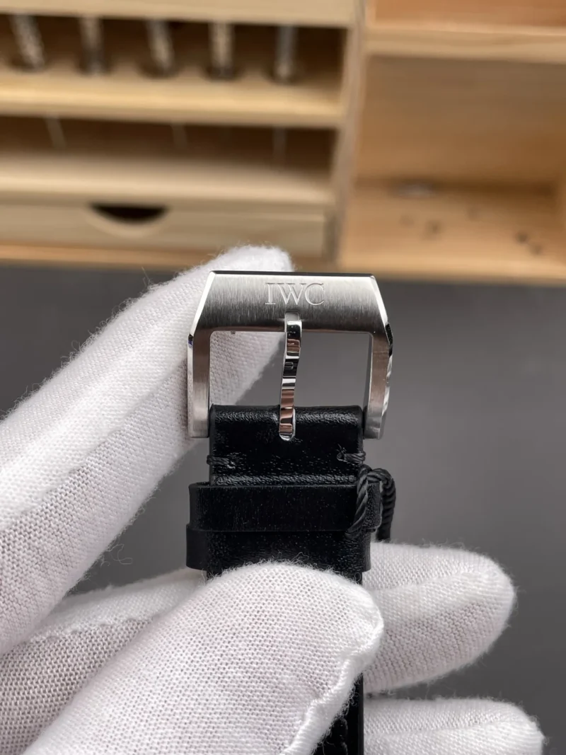 IWC Pilot Black 43mm