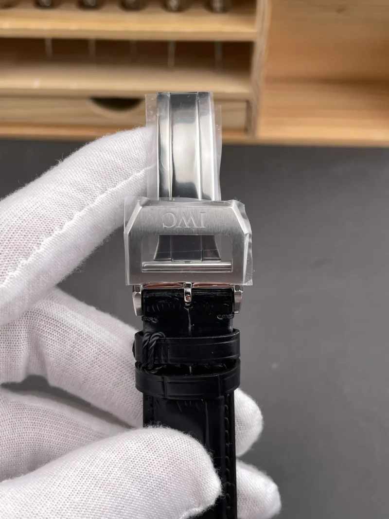 IWC Portugieser Solid Caseback 40.9mm