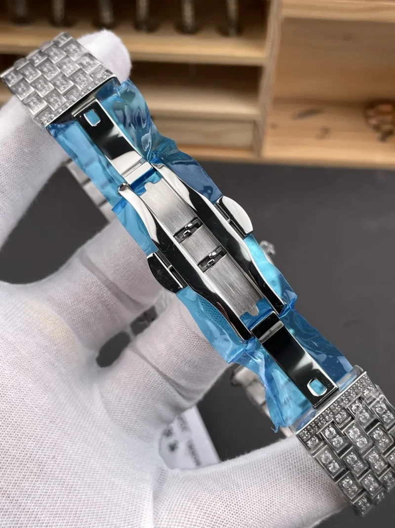 Van Cleef & Arpels Poetic Complications Ladies