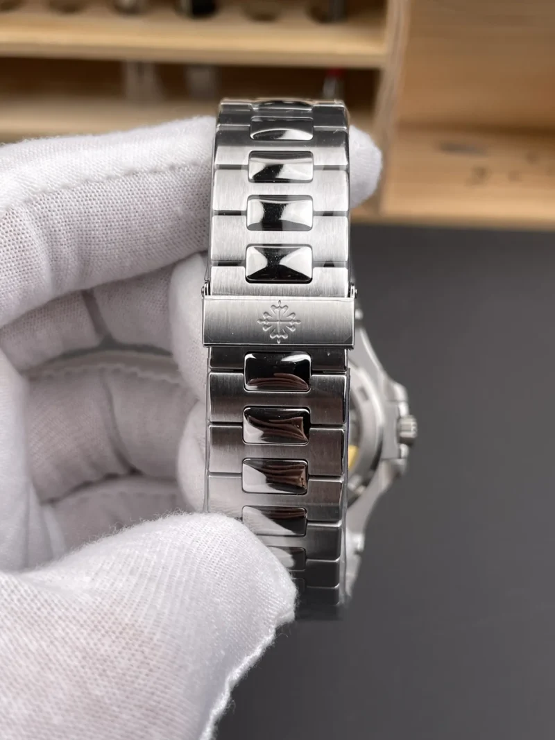 Patek Philippe Nautilus 5711 Green 40mm