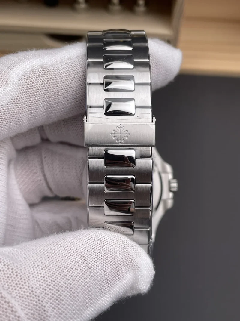Patek Philippe Nautilus 5711 White 40mm