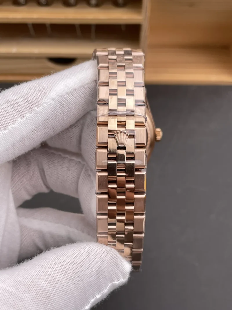 Rolex Sky-Dweller Rose Gold 36mm
