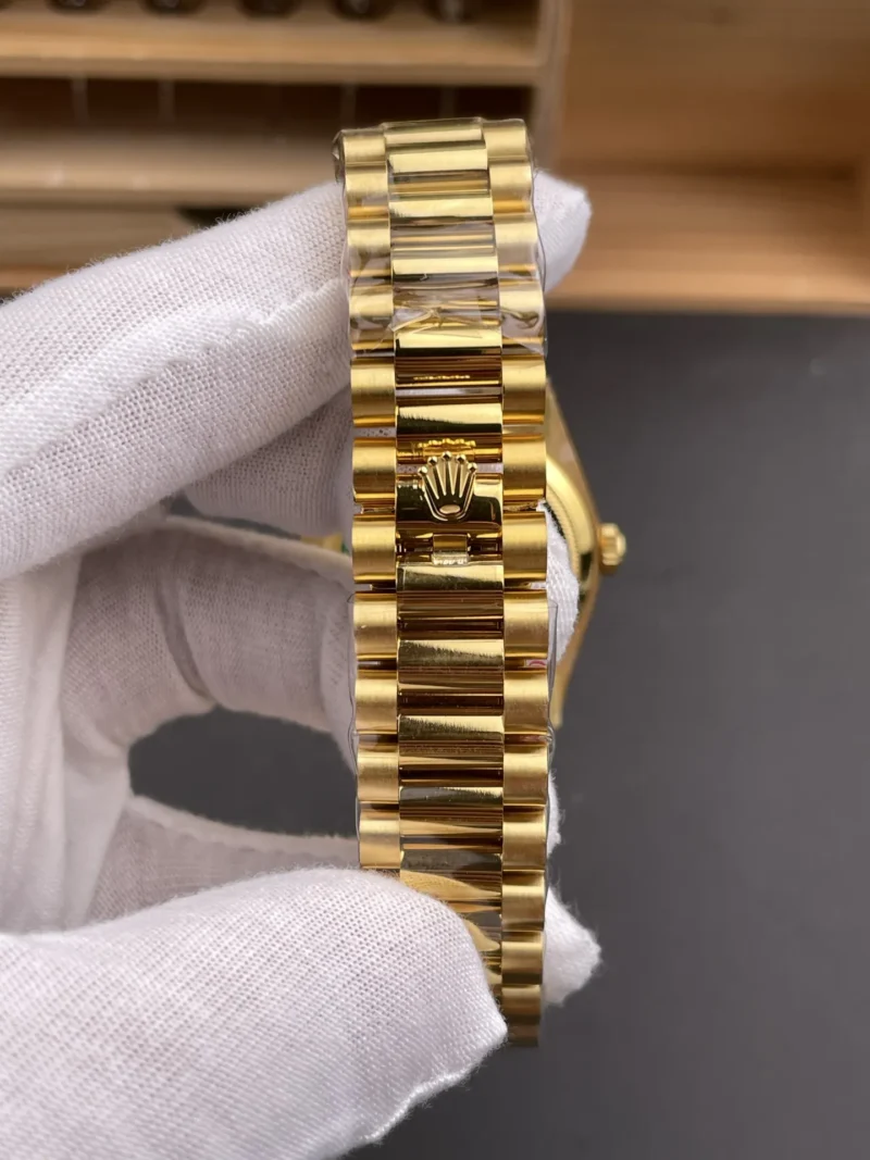 Rolex Day-Date Diamond Bezel 36mm
