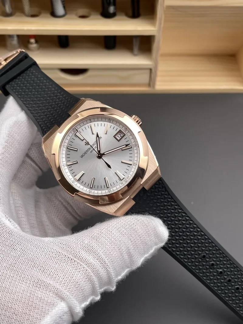 Vacheron Constantin Overseas 4500 White Dial 41mm