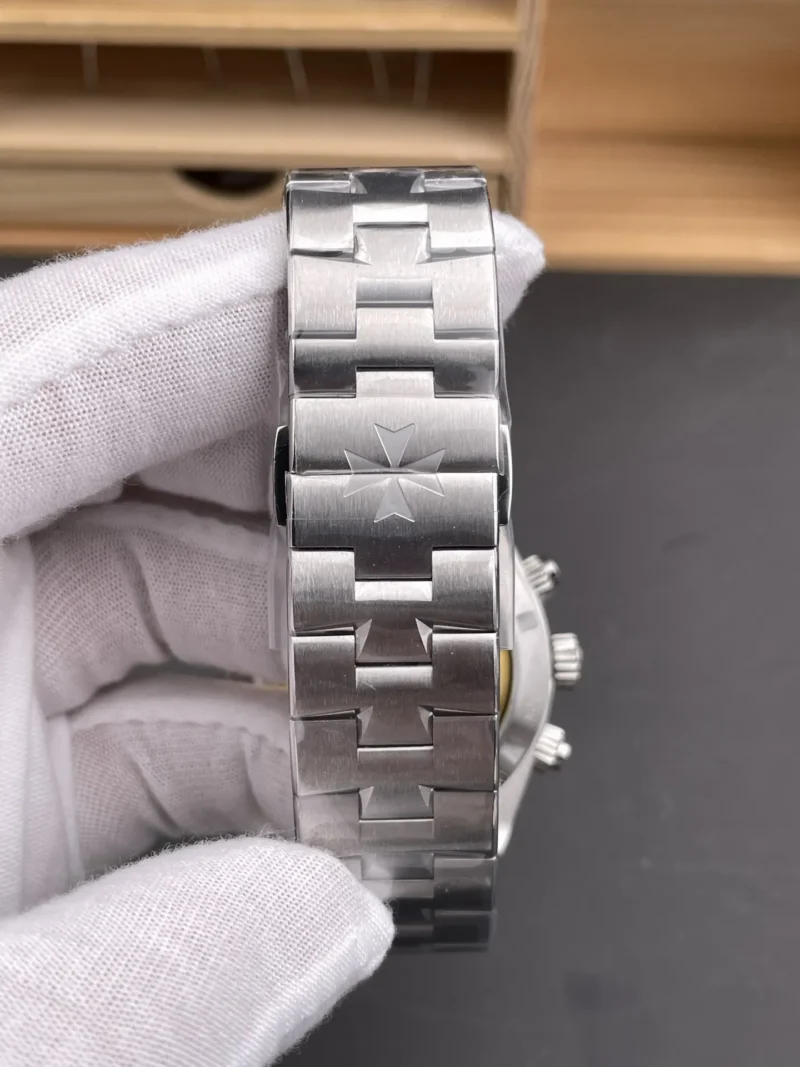 Vacheron Constantin Overseas 5500 Panda 42mm