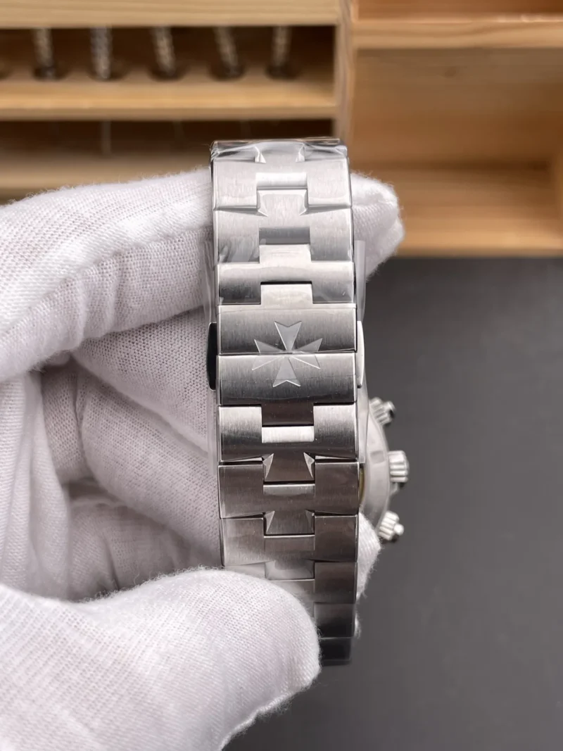 Vacheron Constantin Overseas 5500 Panda 42mm