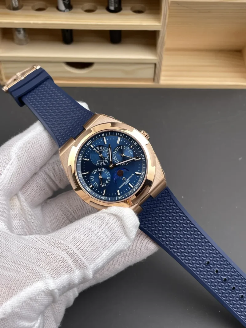 Vacheron Constantin Overseas 4300 Gold Dial 41.5mm