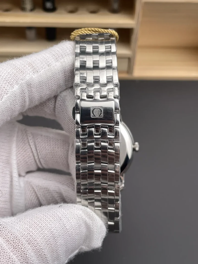 Omega De Ville Black hand 39.5mm