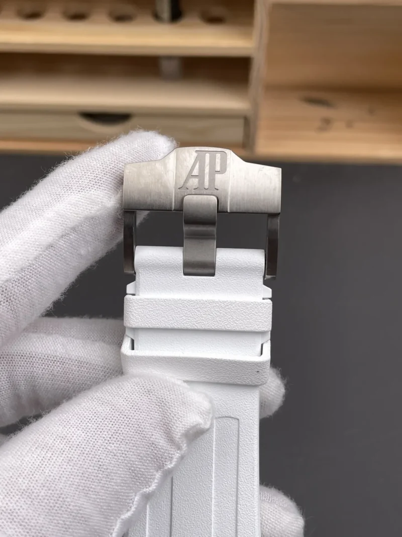 AP Royal Oak 15707 Ceramic 42mm