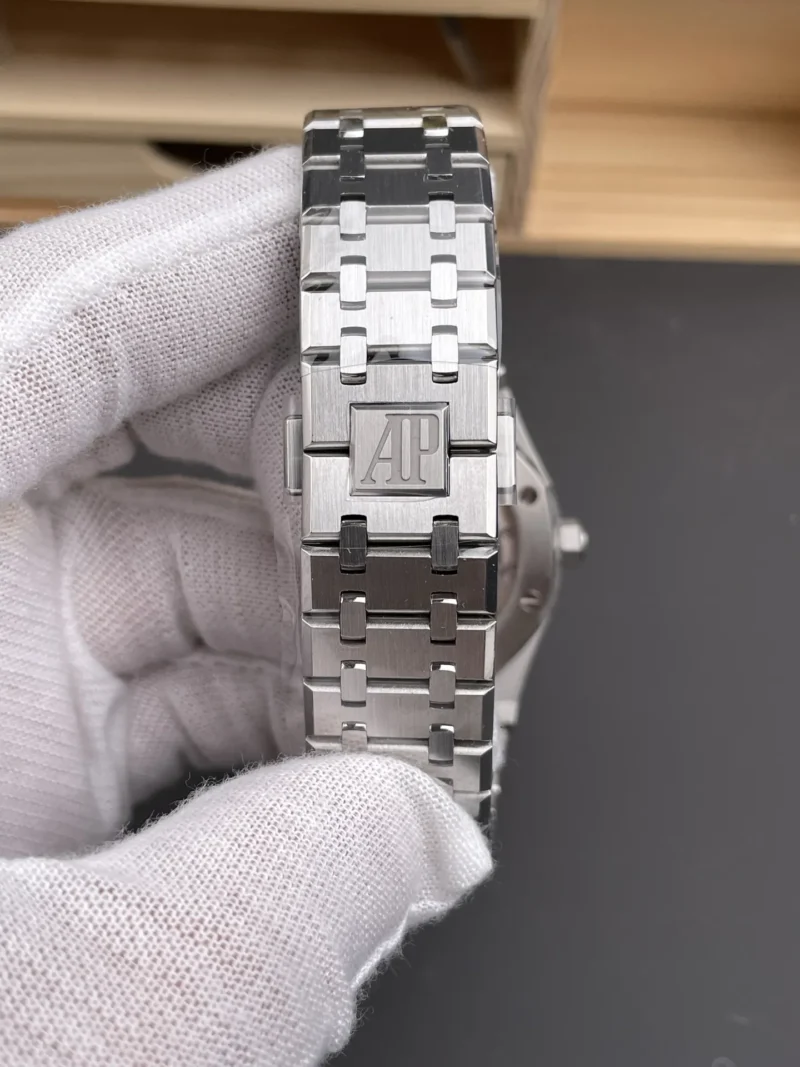 AP Royal Oak 15500 Black Dial 41mm