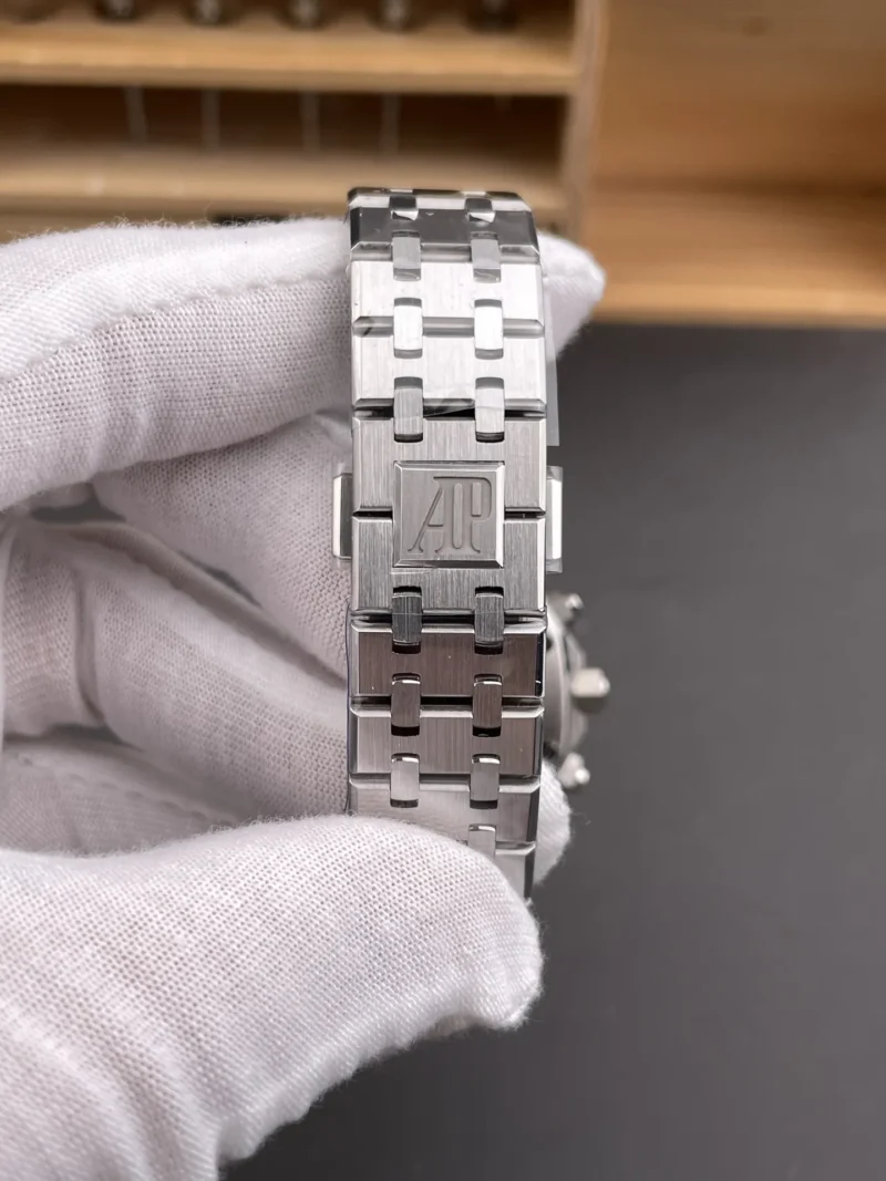 AP Royal Oak 26715 Grey Dial 38mm