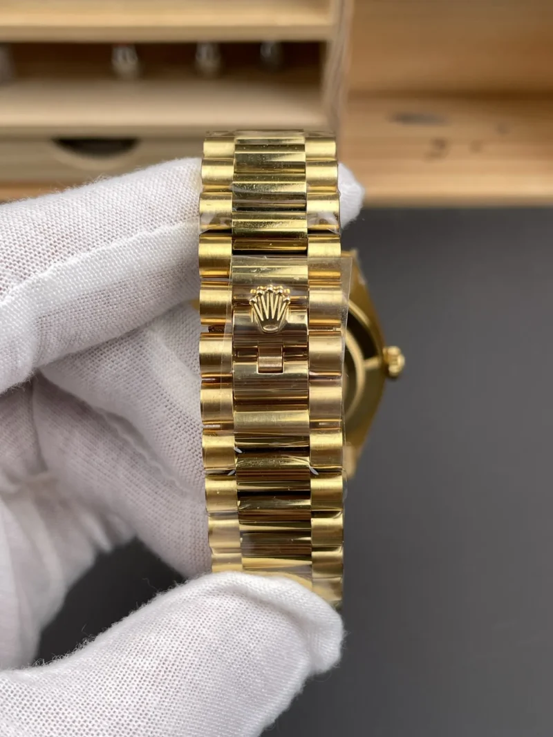 Rolex Day-Date Silver 40mm