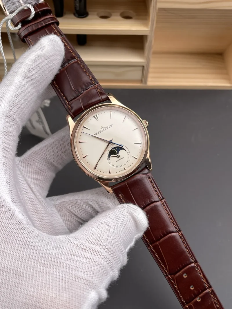 Jaeger-Le Coultre Master Rose Gold 39mm