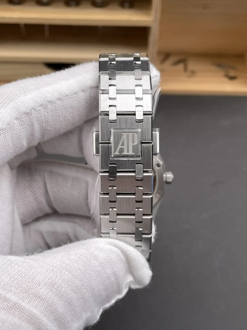 AP Royal Oak 77350 Diamond Bezel 34mm