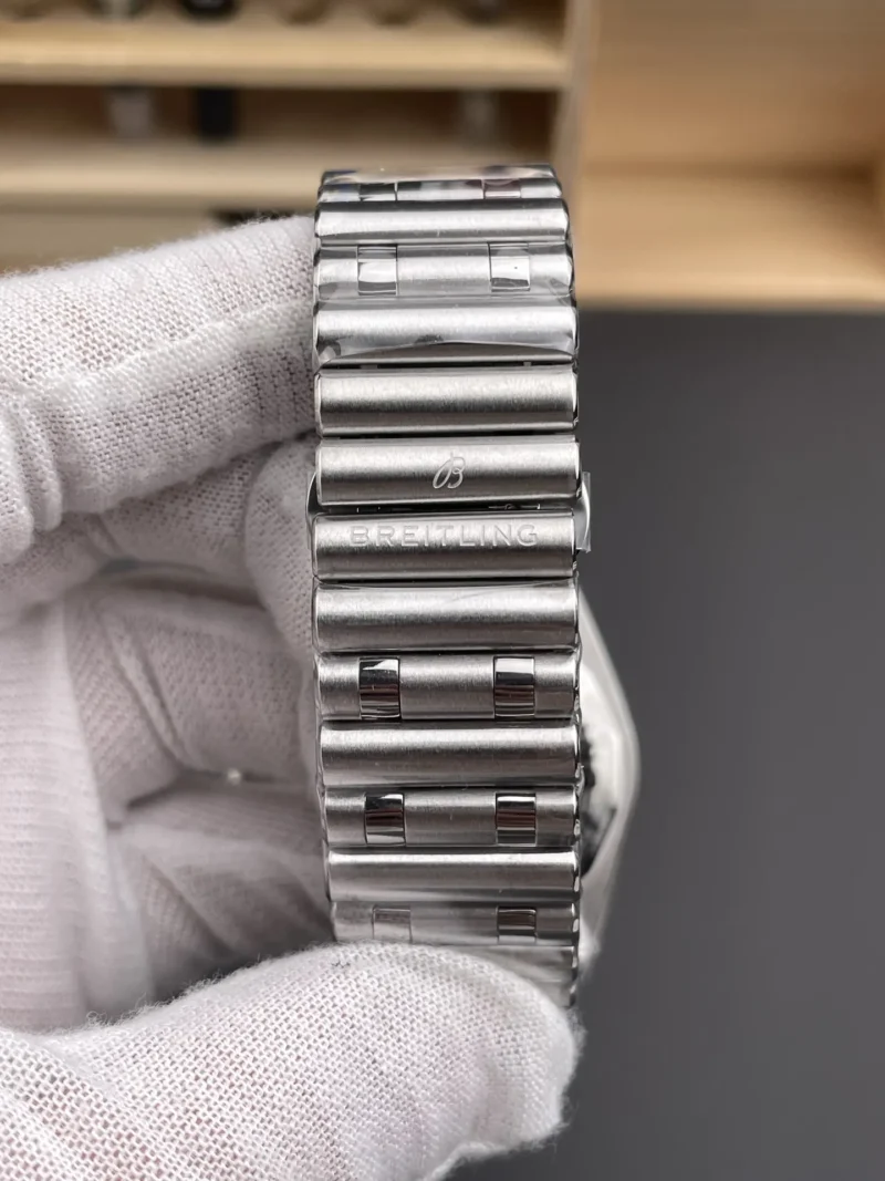 Breitling Chronomat B01 42mm
