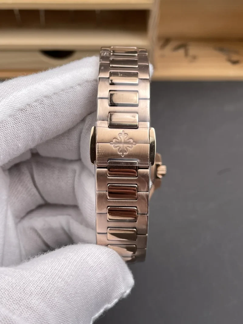 Patek Philippe Nautilus 7010 Rose Gold 32mm