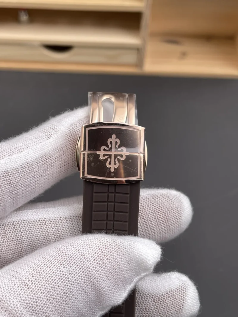 Patek Philippe Aquanaut 5268 Diamond Bezel 38.8mm
