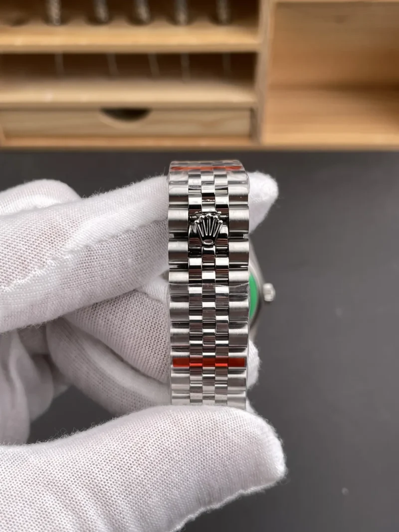 Rolex Datejust Silver Dial Ladies 31mm