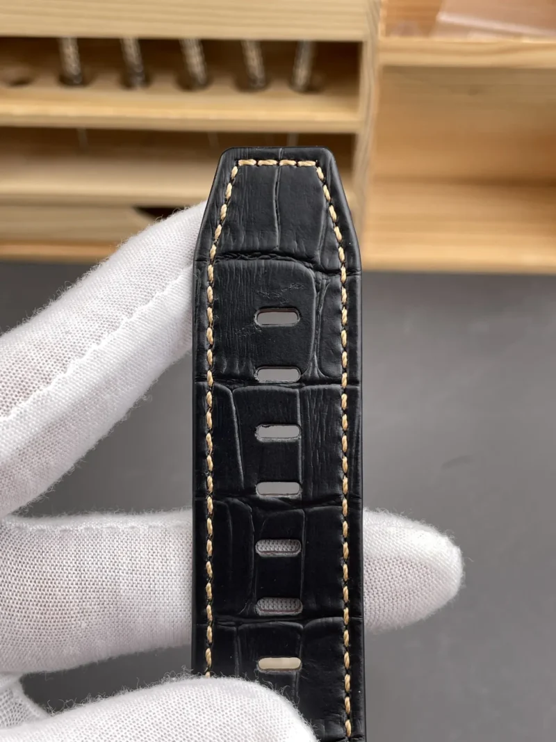AP Royal Oak Black 44mm