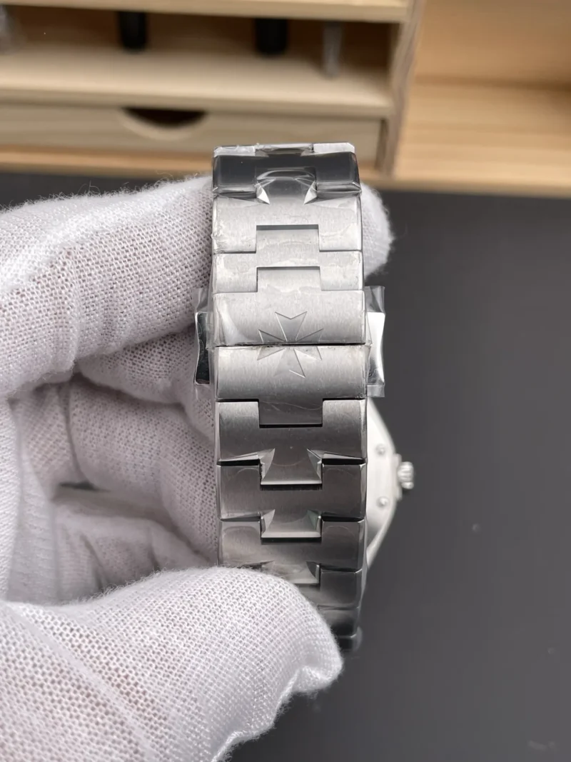 Vacheron Constantin Overseas White Dial 42mm