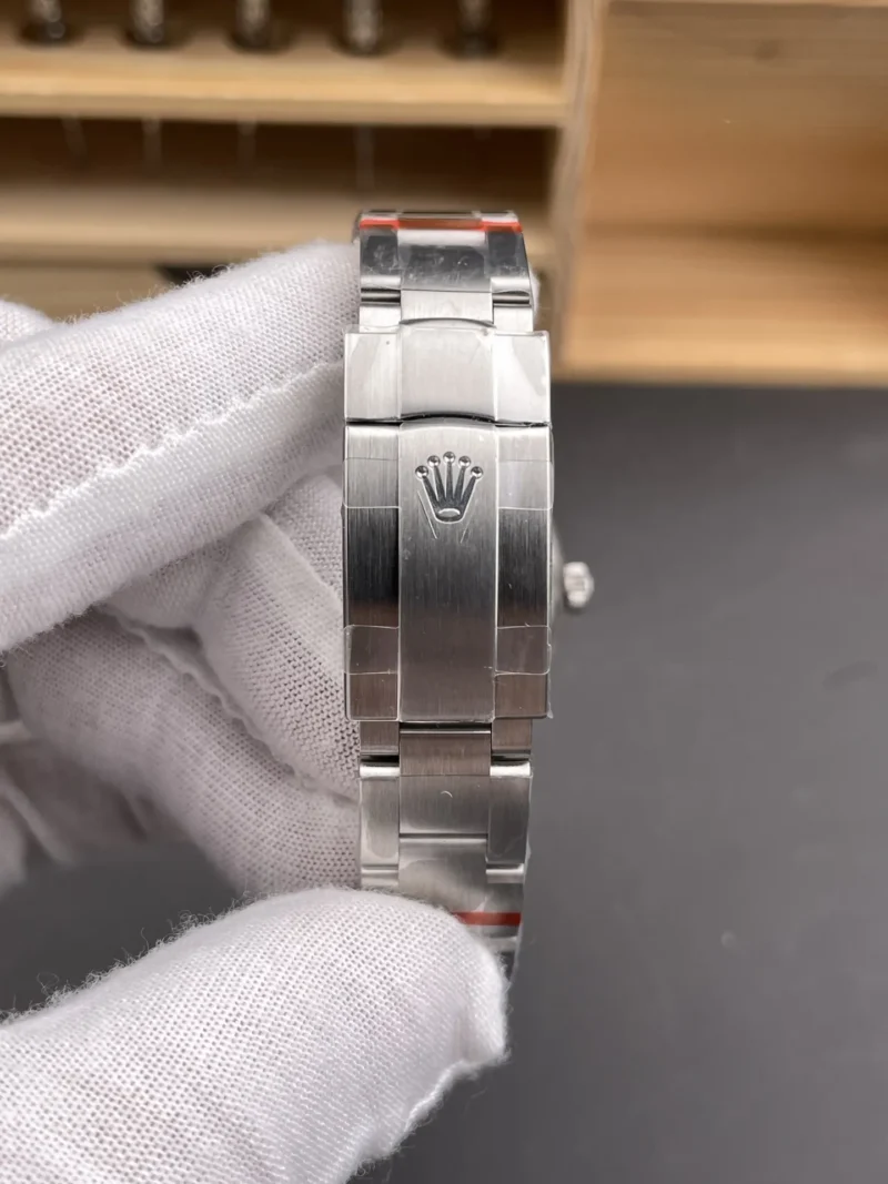 Rolex Oyster Perpetual Avocado Green Ladies 31mm