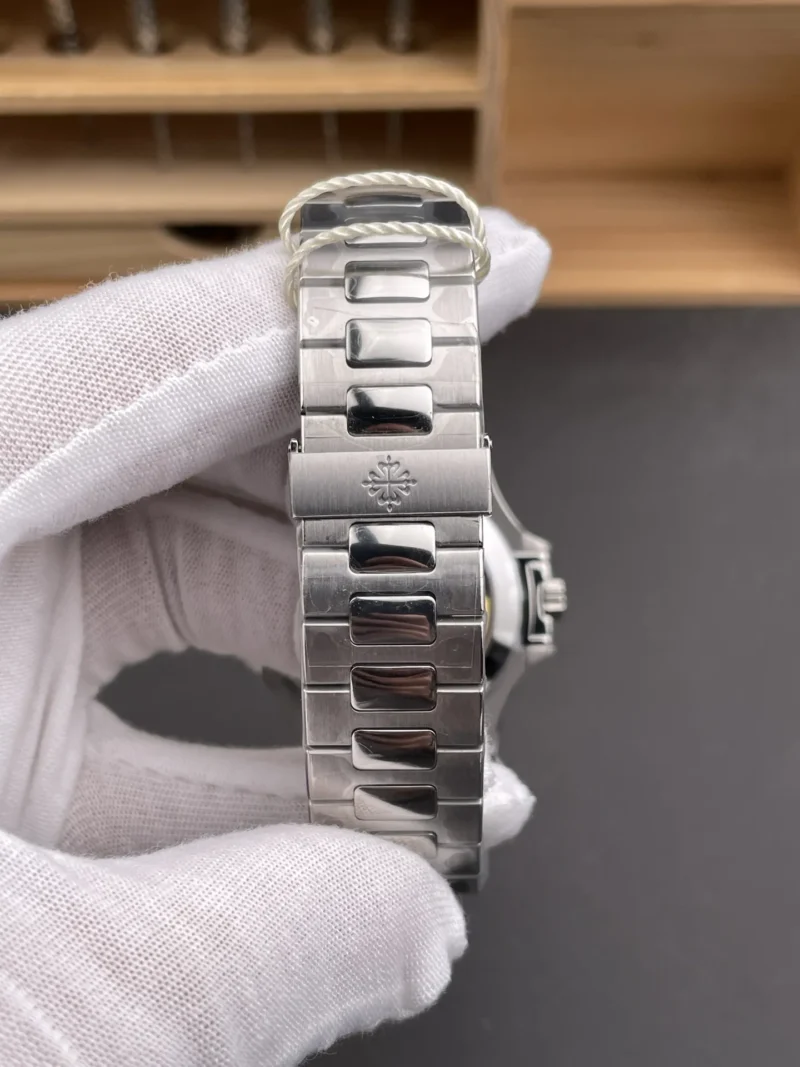 Patek Philippe Nautilus Blue Dial 40mm