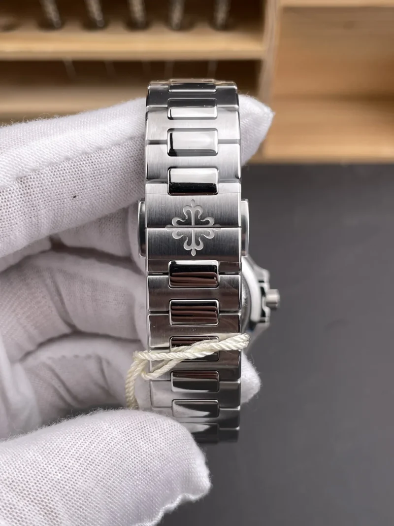 Patek Philippe Nautilus Diamond Bezel 35.2mm