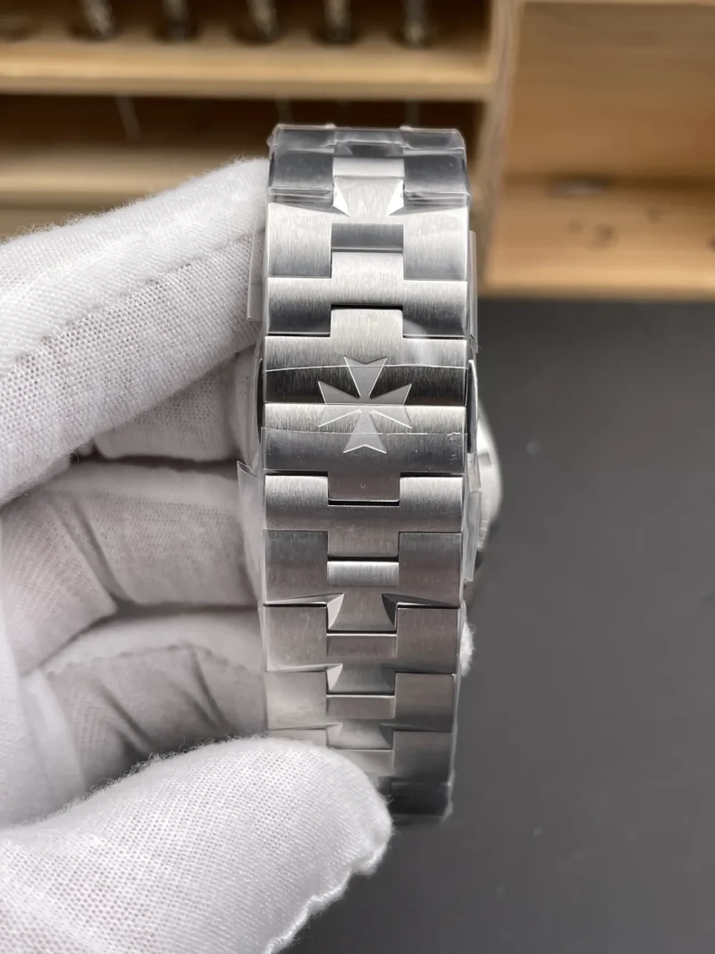 Vacheron Constantin Overseas Blue Dial 41mm